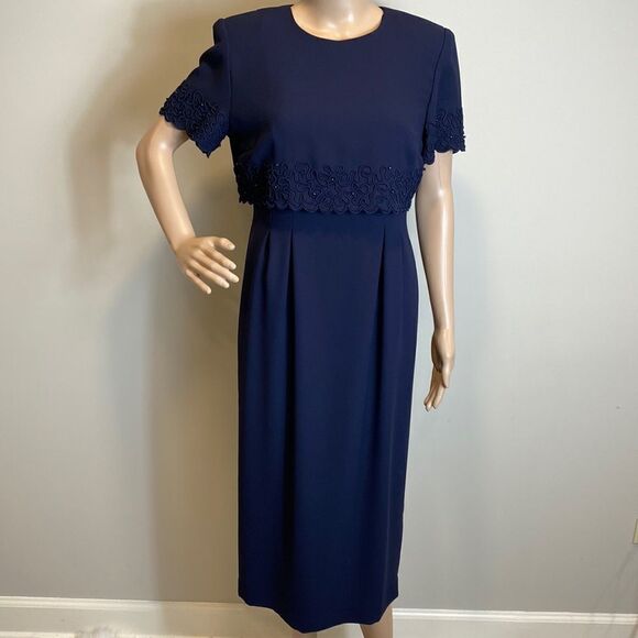 Donna Morgan navy blue short sleeves beaded midi dress size 8P - Picture 1 of 8